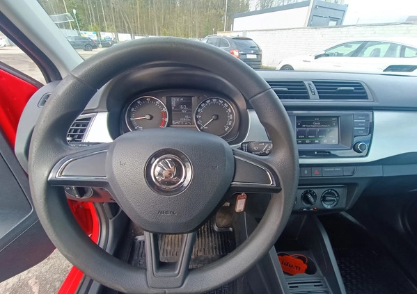 Skoda Fabia cena 19000 przebieg: 233653, rok produkcji 2016 z Nowe małe 121